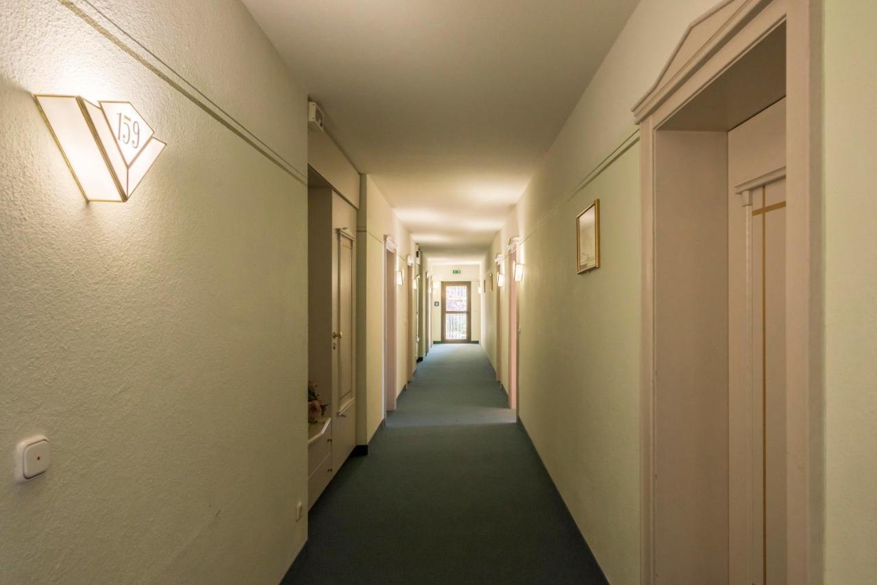 Hotel Am Schlosspark 伊斯马宁 外观 照片