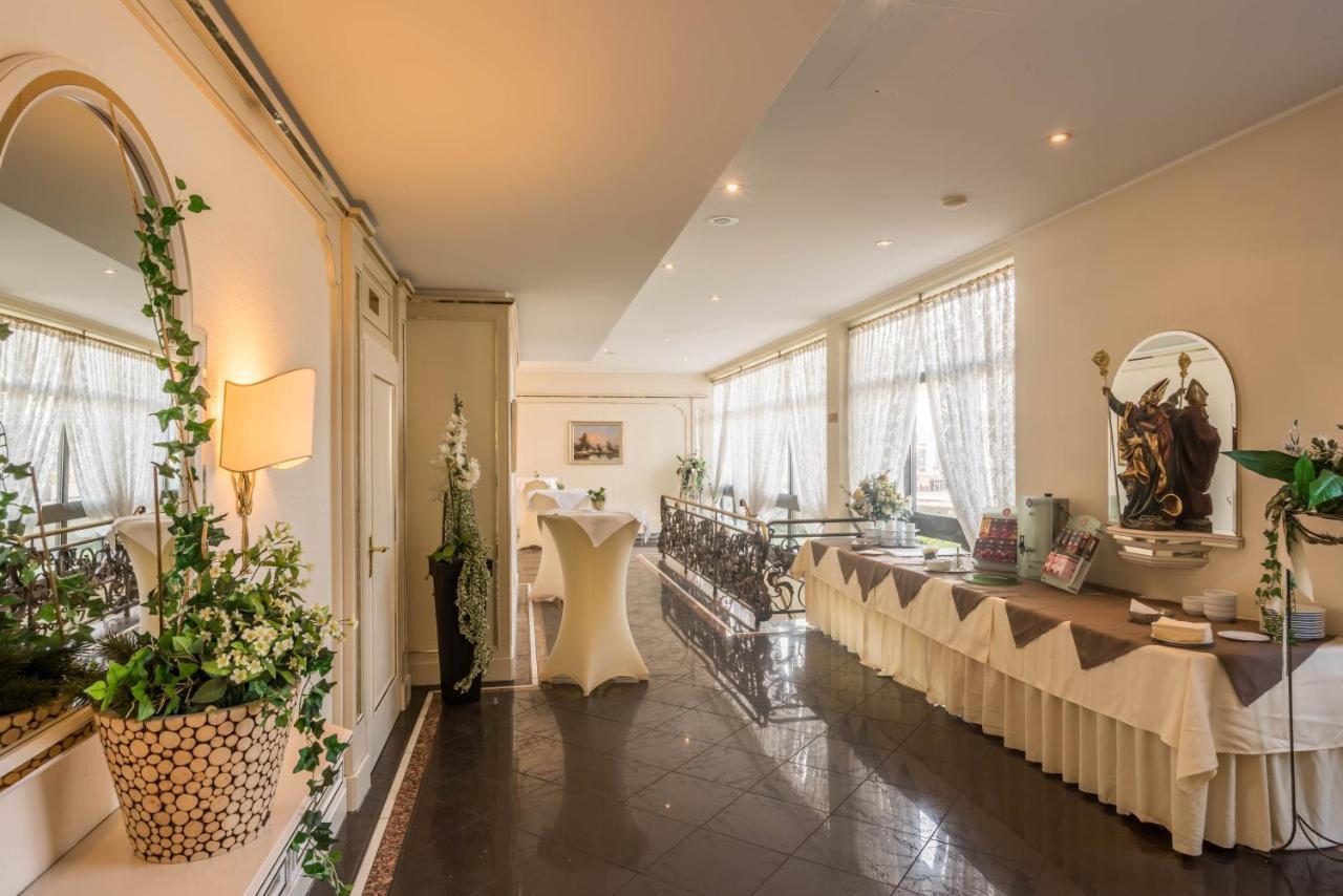 Hotel Am Schlosspark 伊斯马宁 外观 照片