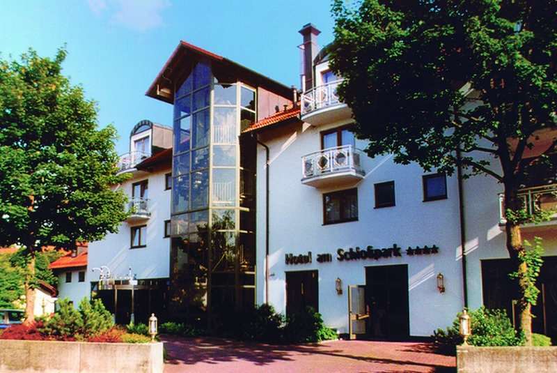 Hotel Am Schlosspark 伊斯马宁 外观 照片